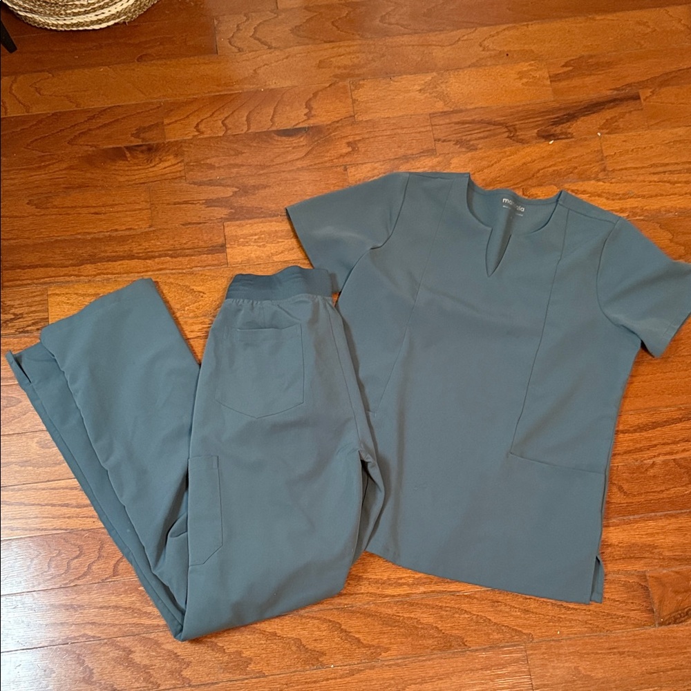 Scrub Pants & Top Set